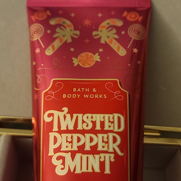 💕🌸 Twisted Peppermint 🎅🏽 - Picture 4 of 6